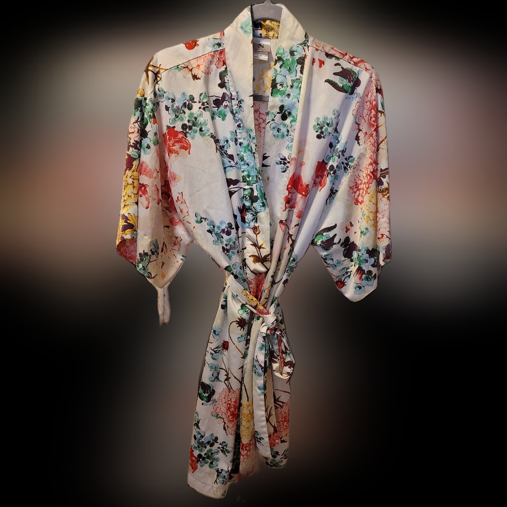 25-Natori Robe